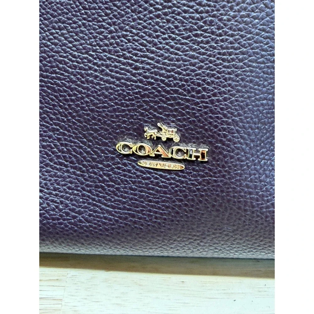 Coach timeless versatile